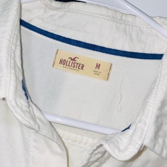 Hollister White Cotton Shirt with a Pocket - Picture 2 of 3
